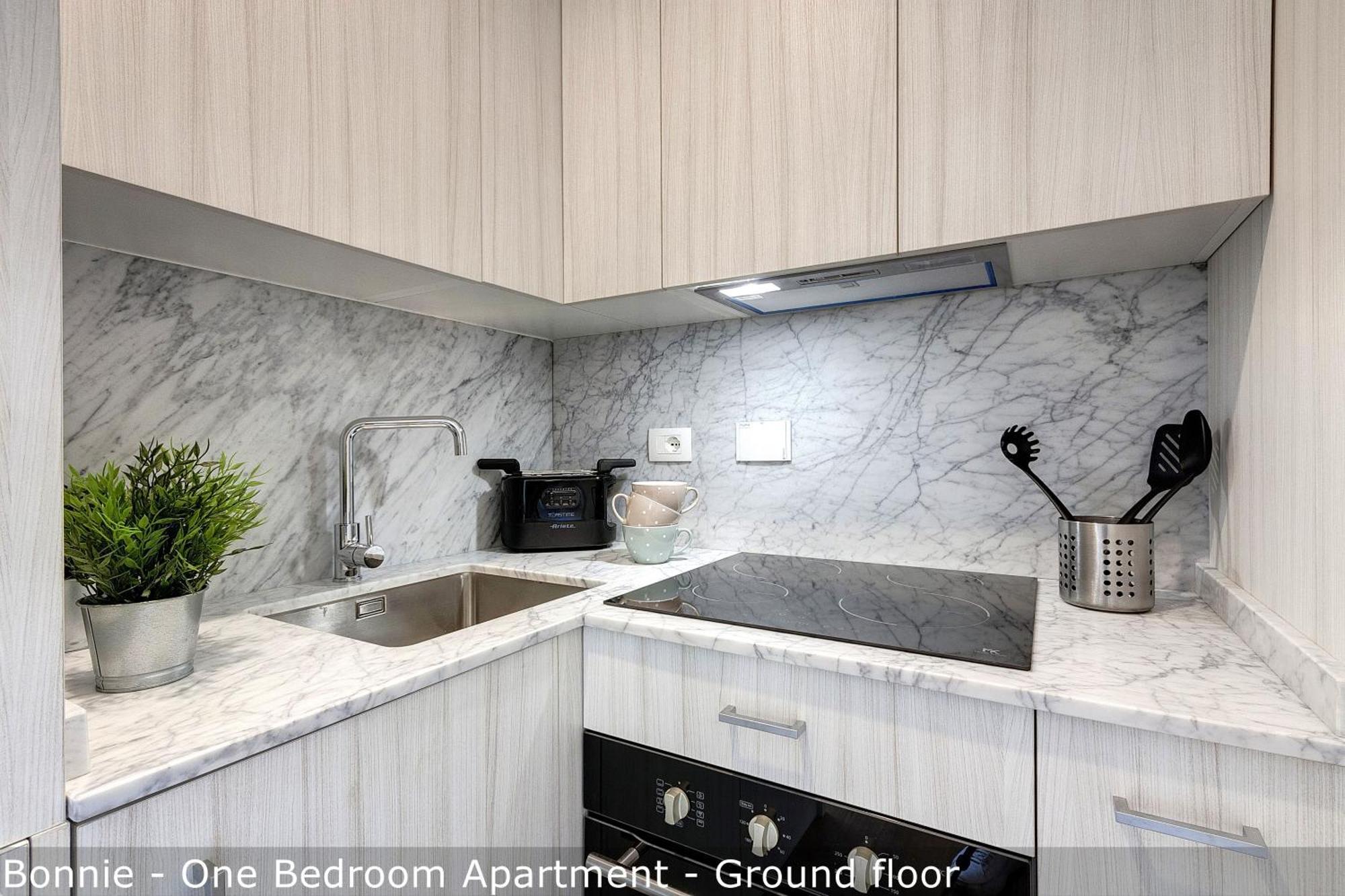 Bonnie - Clyde - Marvin Apartments By Mamo Florence Luaran gambar